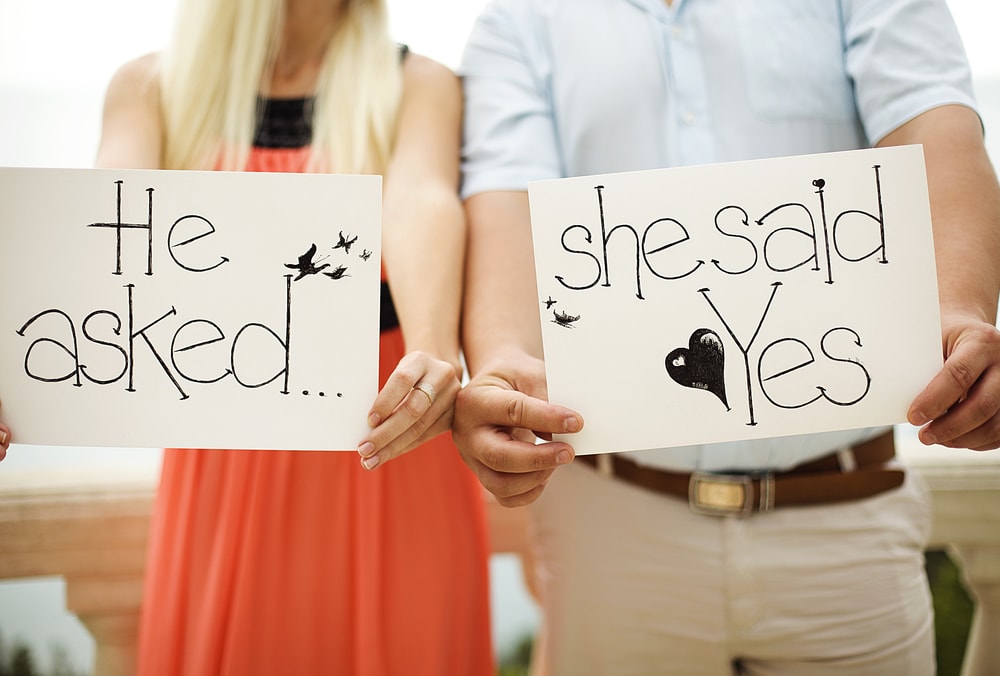 10 Ways to Announce You’re Engaged
